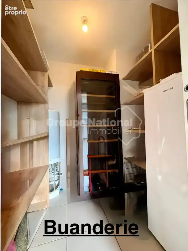 A VENDRE au coeur de Chateauneuf Du Pape dans résidence récente de standing , Appartement t4 de 128 m²  avec grand garage et ter - photo 6