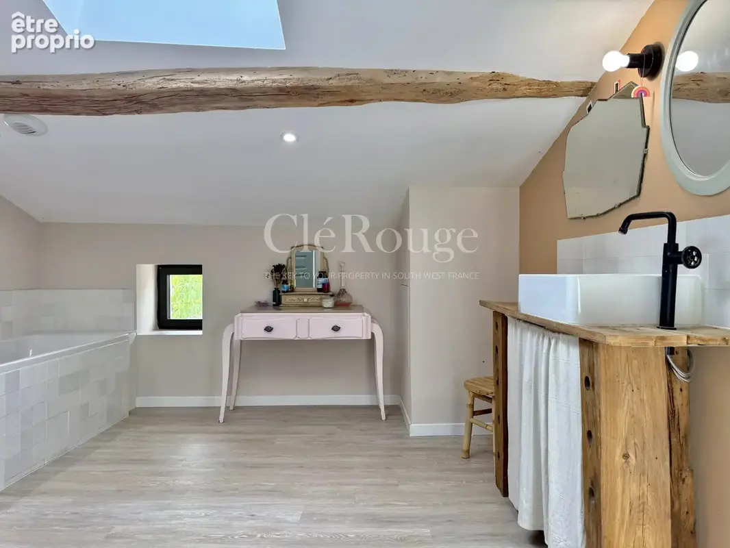 Proche de Duras - Jolie maison de campagne avec source d'eau et dépendances - photo 11