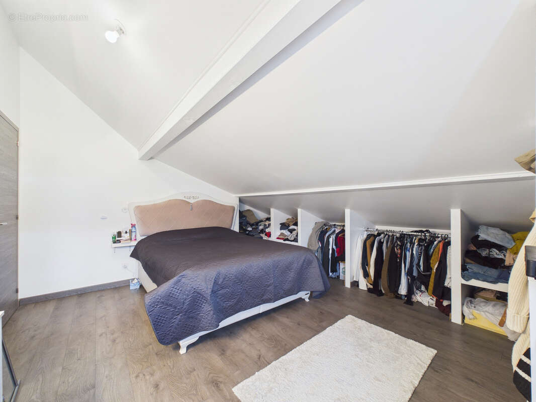 Appartement à LA MOTTE-SERVOLEX