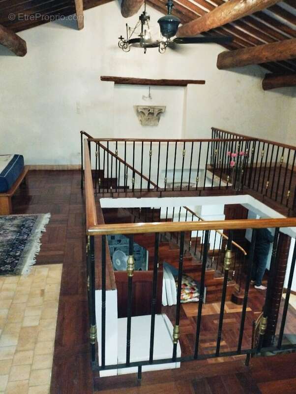 Maison à PERNES-LES-FONTAINES