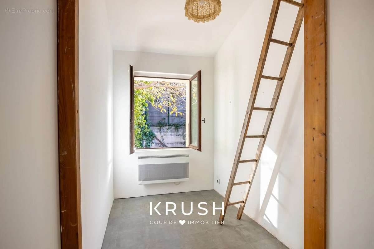 Appartement à MARSEILLE-7E