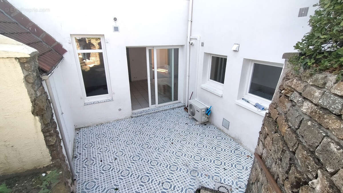 Appartement à SAINT-MARTIN-BOULOGNE