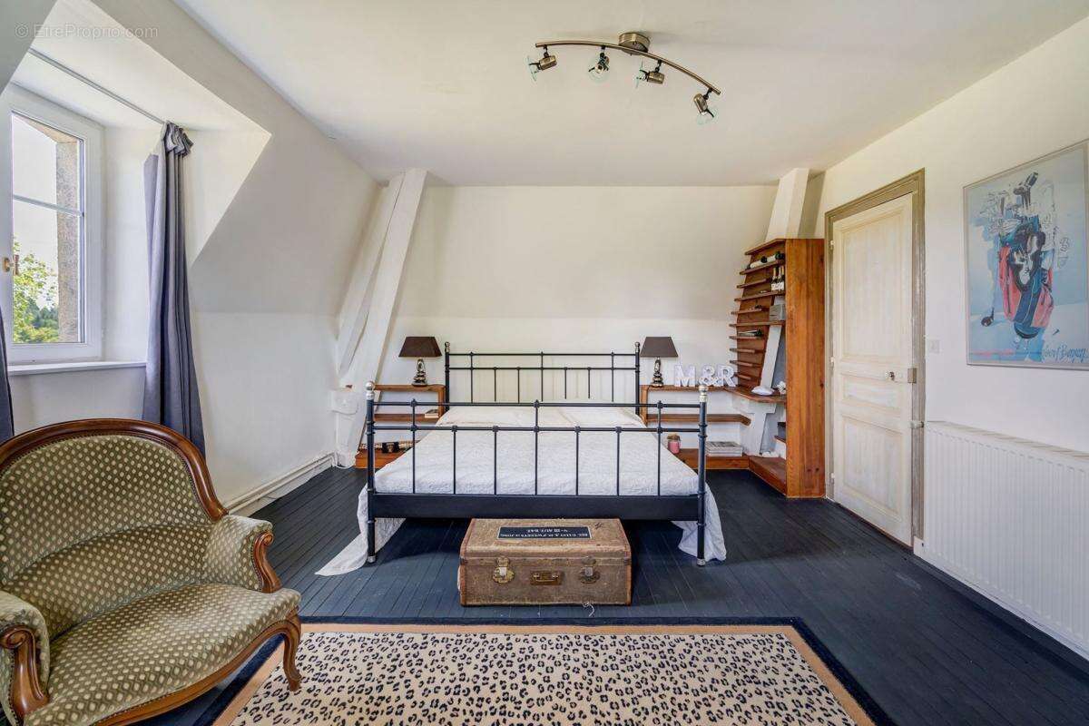 Maison à BUSSIERE-GALANT