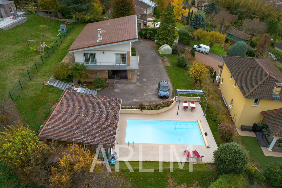 Photo 1 - Maison à MONTLUEL