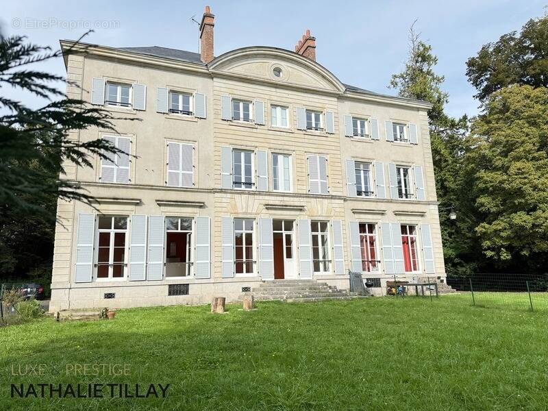 Appartement à SAINT-JEAN-DE-BRAYE