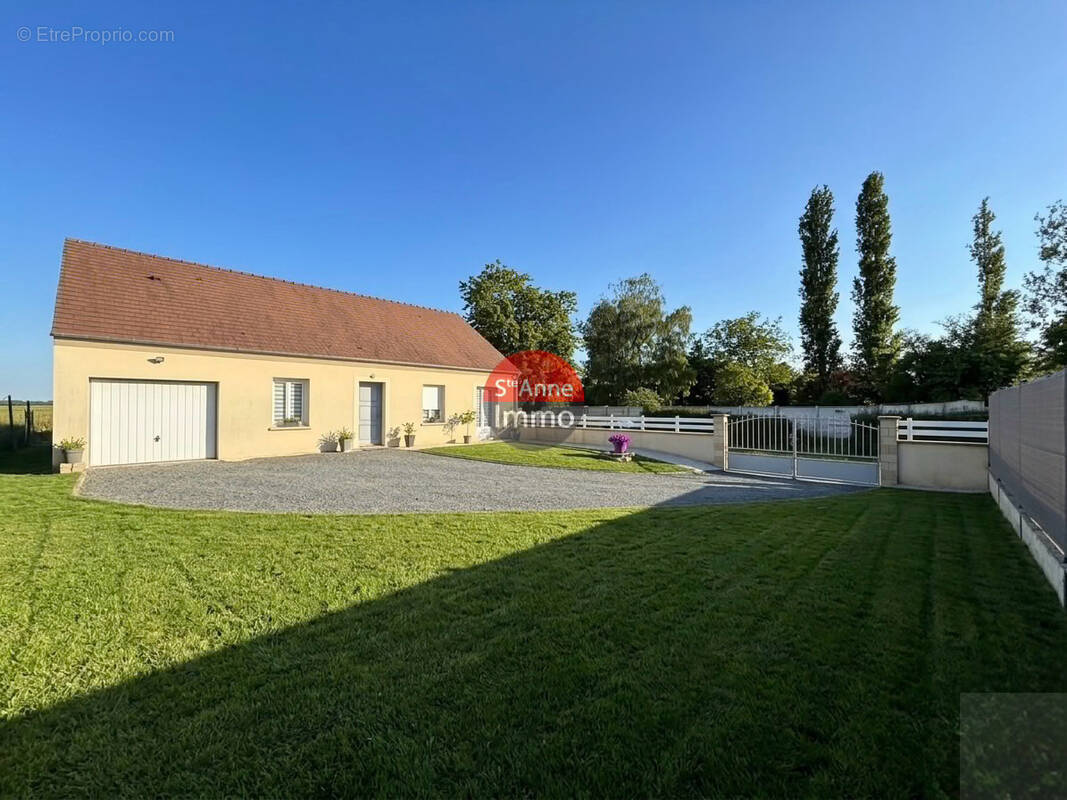 Maison à MESNIL-SAINT-NICAISE