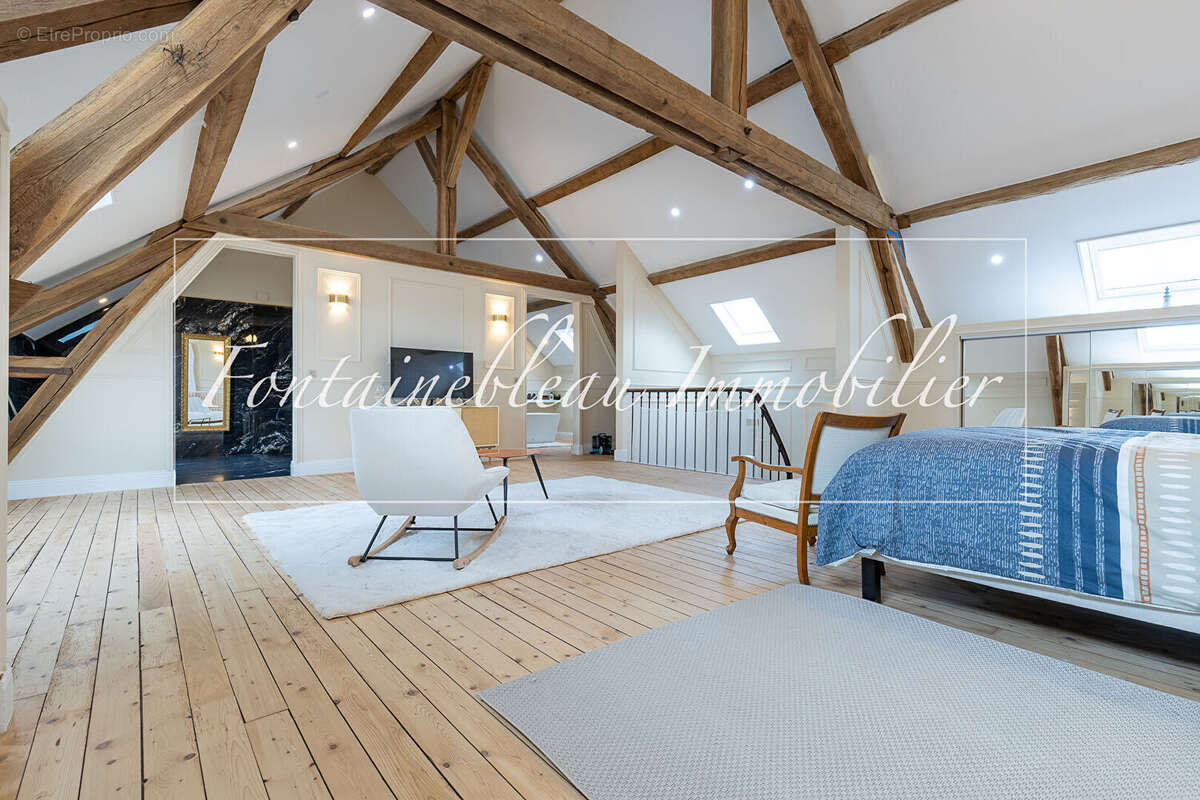 Maison à MILLY-LA-FORET