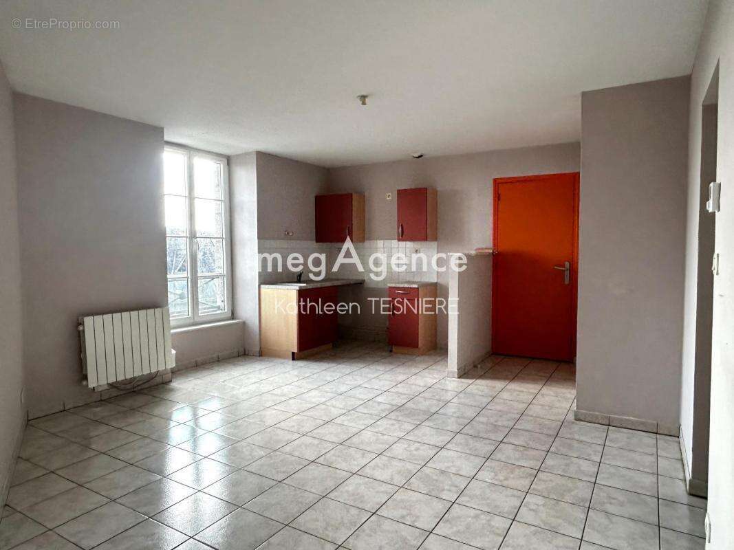 Appartement à FOUGERES