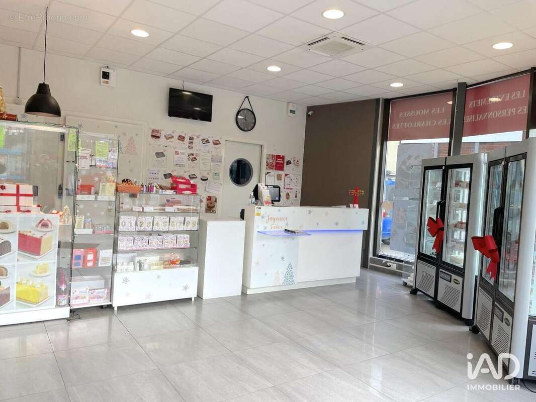 Photo 5 - Commerce à SERVON