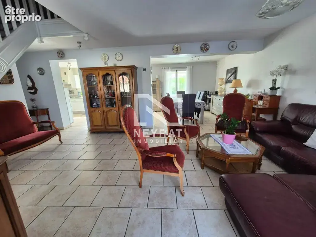 Maison 6 pièces 172 m² à vendre à Rully (71150) - photo 3