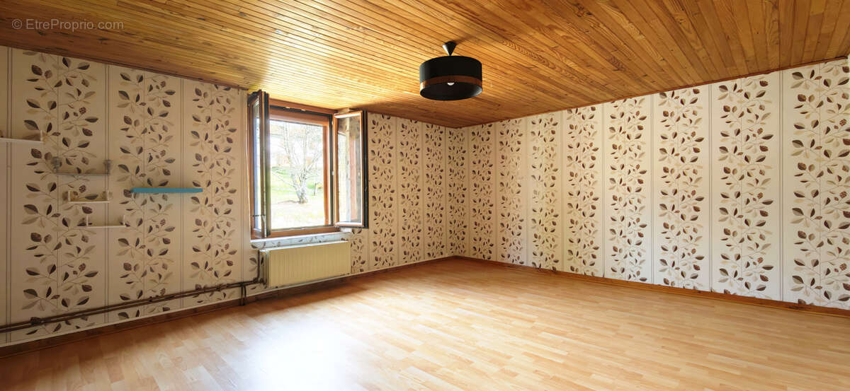 Maison de caractère   195 m2   4 grandes chambres   Terrain 2 096 m2   Vue forêt   Xertigny   219 900 € - photo 5