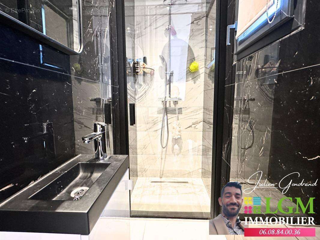 Maison à LA CALMETTE