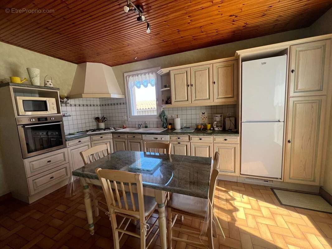Maison Saint Vincent Sur Jard 4 pièce(s) 94.77 m2 - photo 3