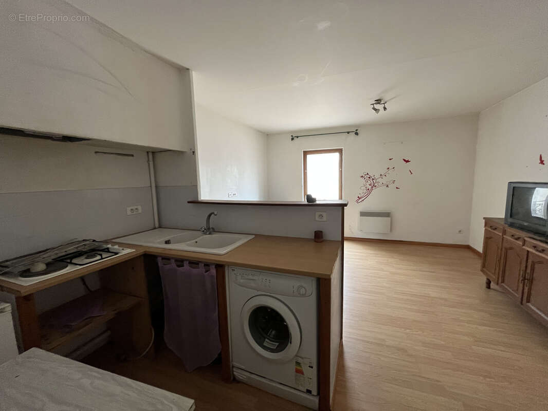 Appartement à LEZIGNAN-CORBIERES