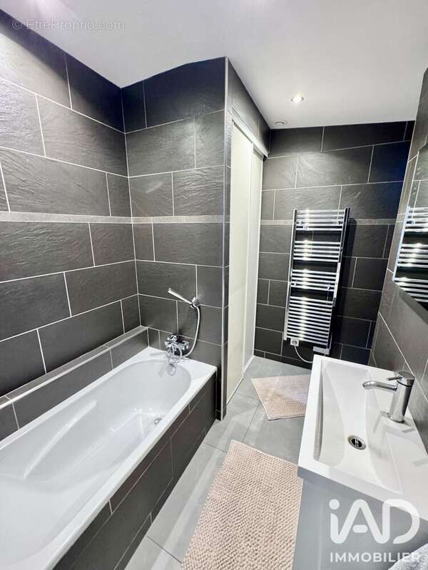 Maison 63 m² à Saint-Etienne  - photo 8