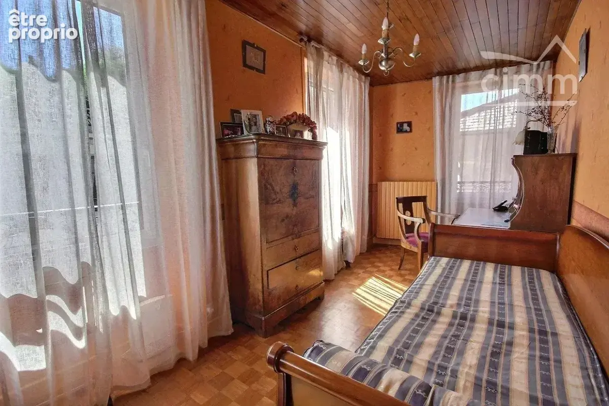 A vendre maison de ville 228 m2 la rochette 73110 - photo 7