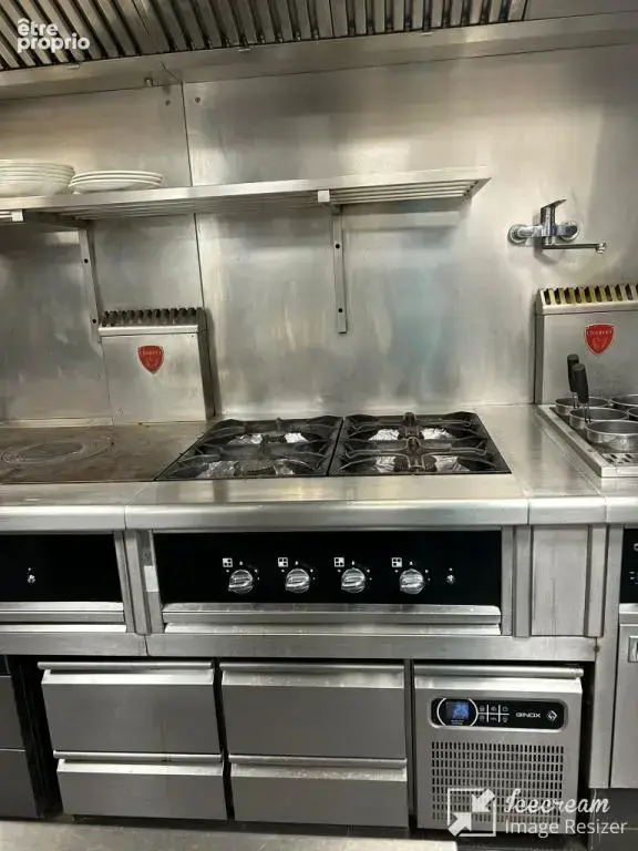 Antibes : Brasserie, situation centrale, emplacement de choix, terrasse exposée sud, parking. - photo 3