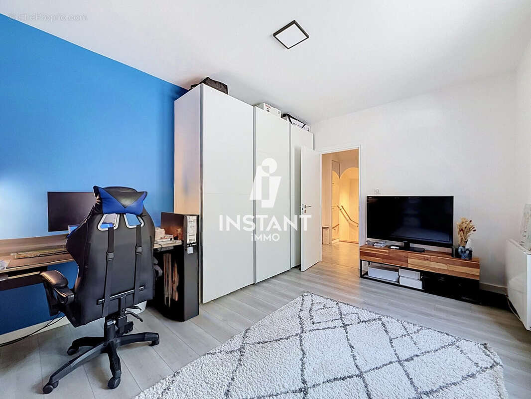 Maison 130 m² à Saint-Maurice  - photo 8