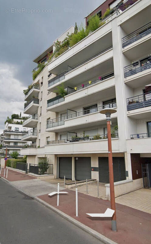 Parking à ISSY-LES-MOULINEAUX