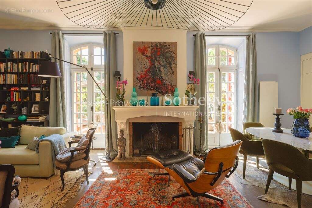Appartement à AIX-EN-PROVENCE