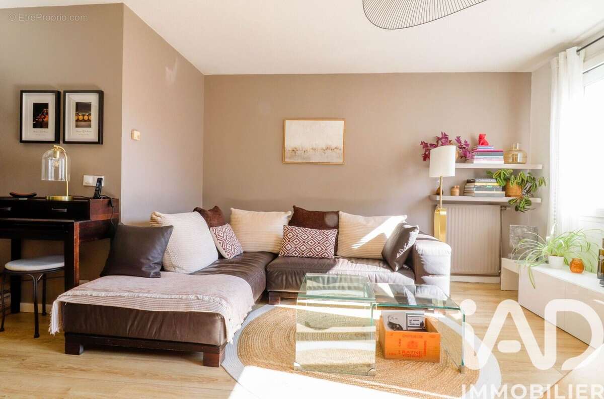 Photo 3 - Appartement à LE PLESSIS-ROBINSON