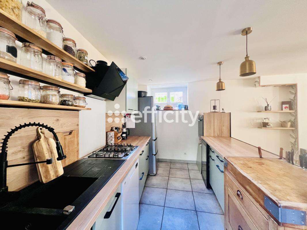 Maison 133 m² à Sorigny  - photo 4