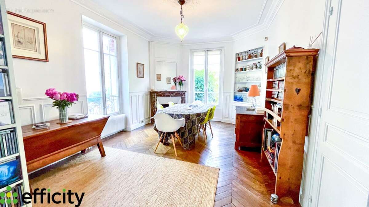 Maison à VERSAILLES