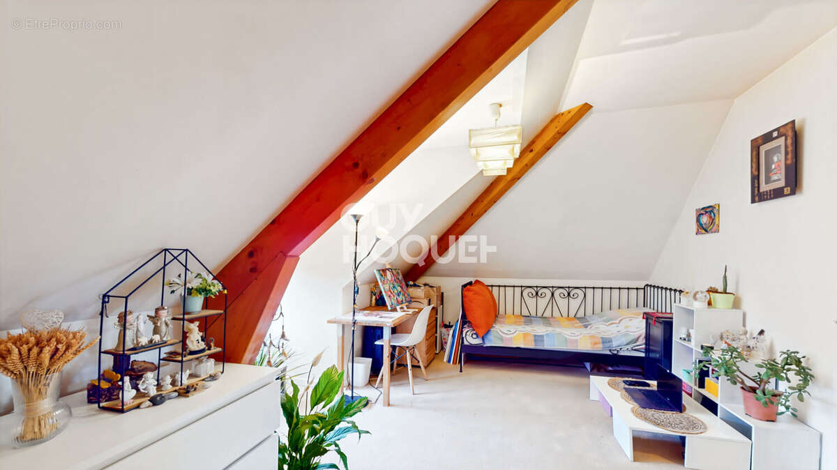 Maison à BAILLY-ROMAINVILLIERS