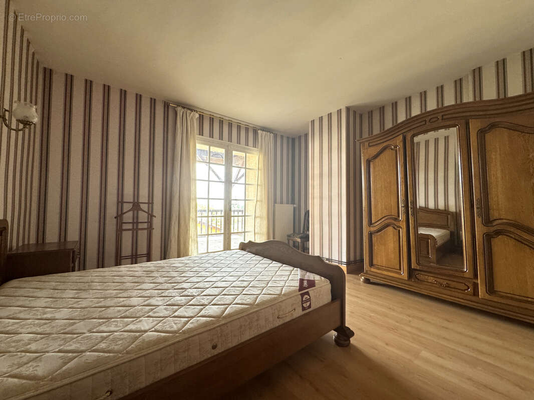 Belle maison de maître - 200m2 - photo 8