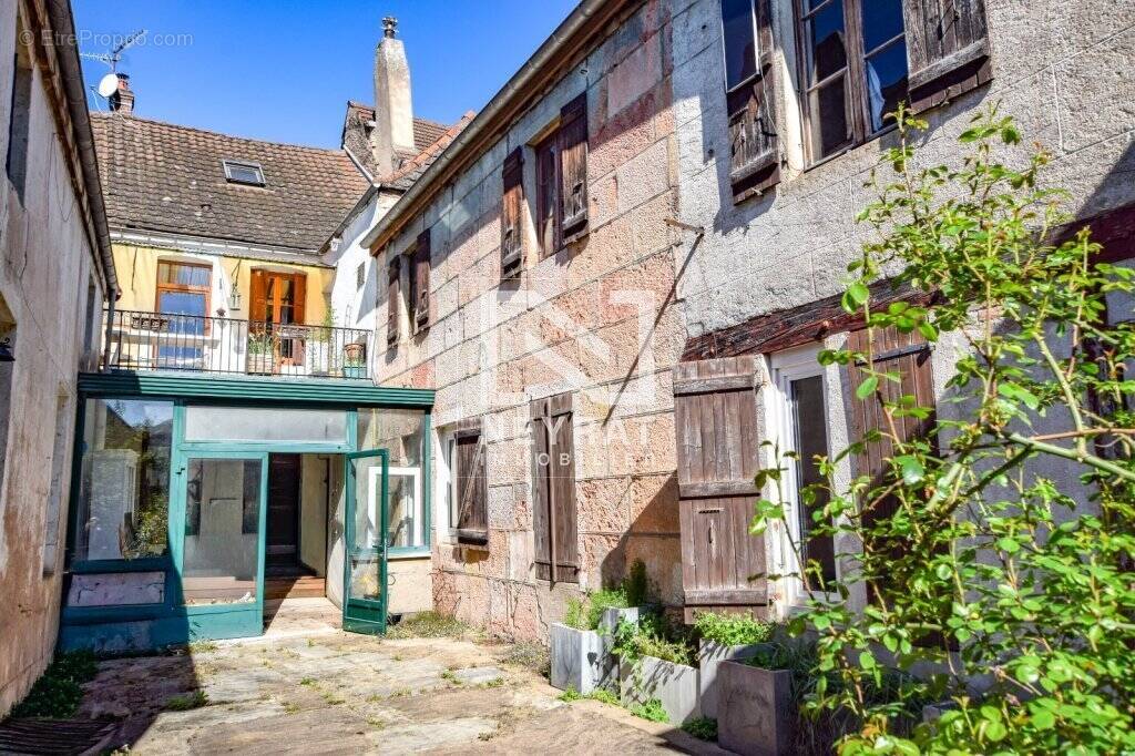 Maison à GIVRY