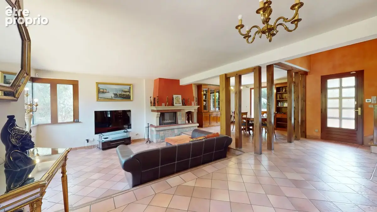 Maison 6 pièces 140 m² à vendre à Montfermeil (93370) - photo 4