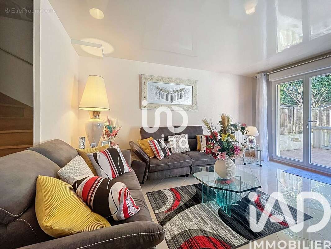 Photo 2 - Maison à LAGNY-SUR-MARNE