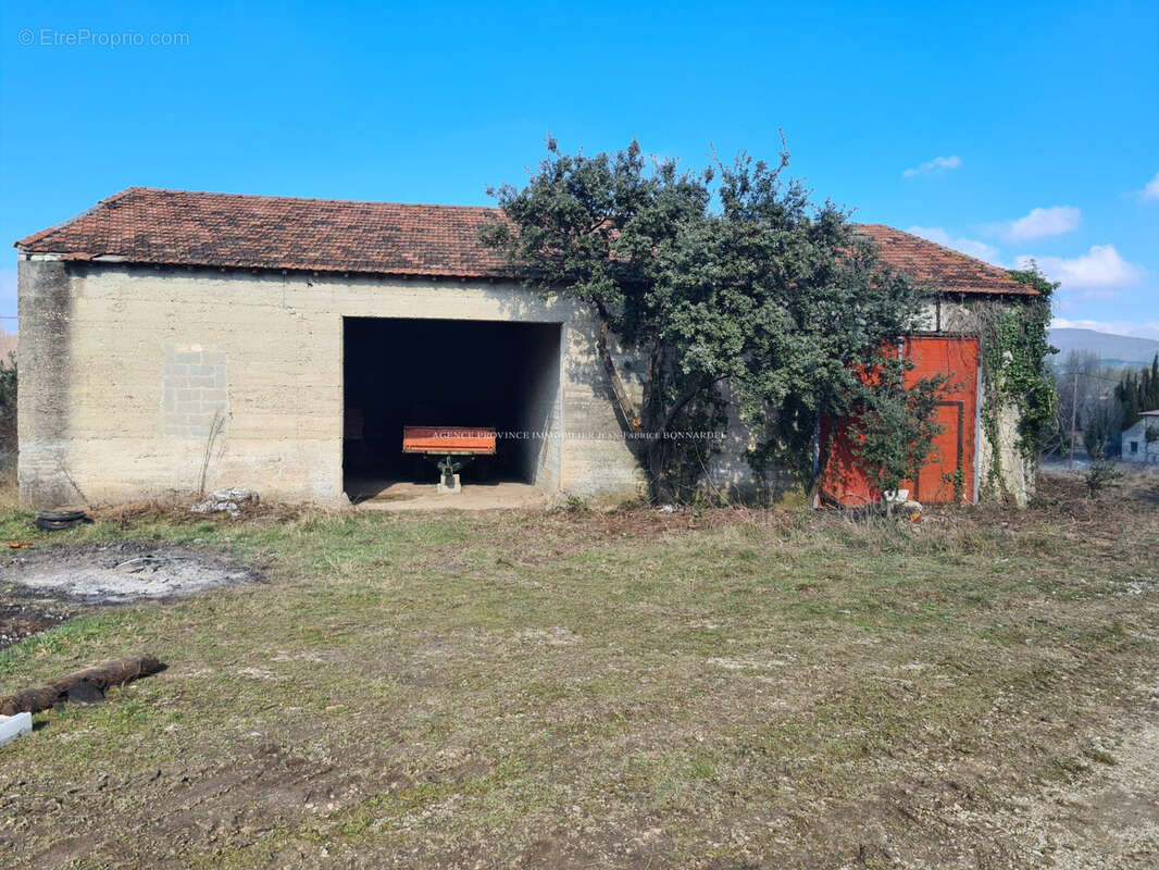 Maison 135 m² à Valreas  - photo 4
