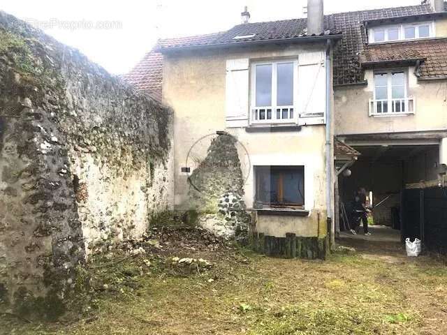 Maison à USSY-SUR-MARNE