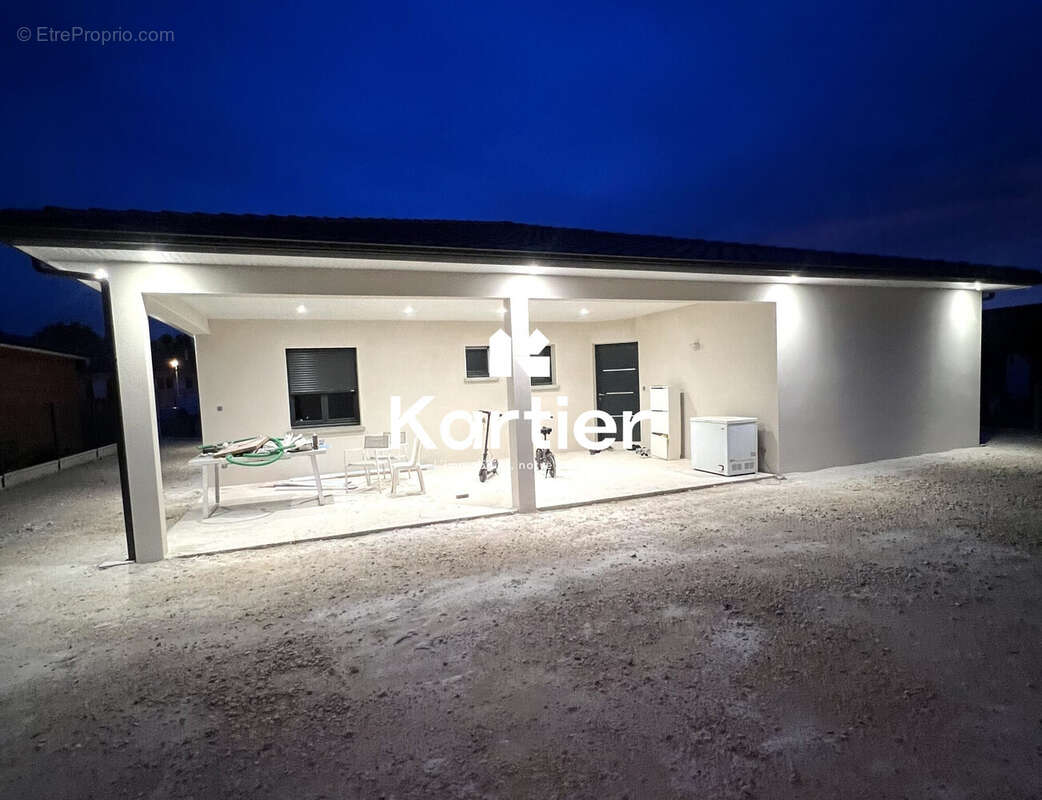 Maison à SAINT-SEURIN-SUR-L&#039;ISLE