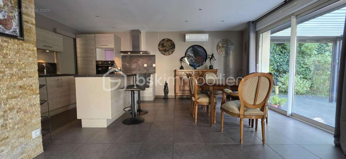 Maison à VULAINES-SUR-SEINE