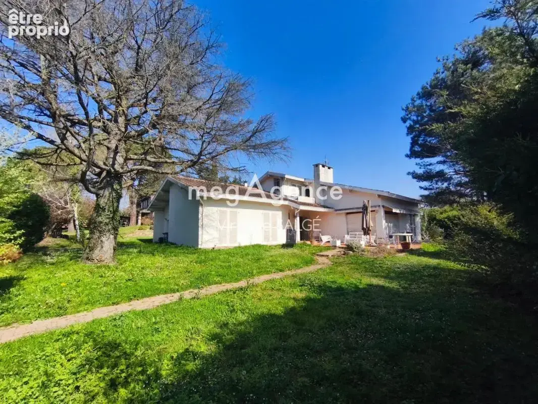 Ramoville saint-agne - maison familiale t5 de 156m² sur parcelle de 1511m² - photo 2