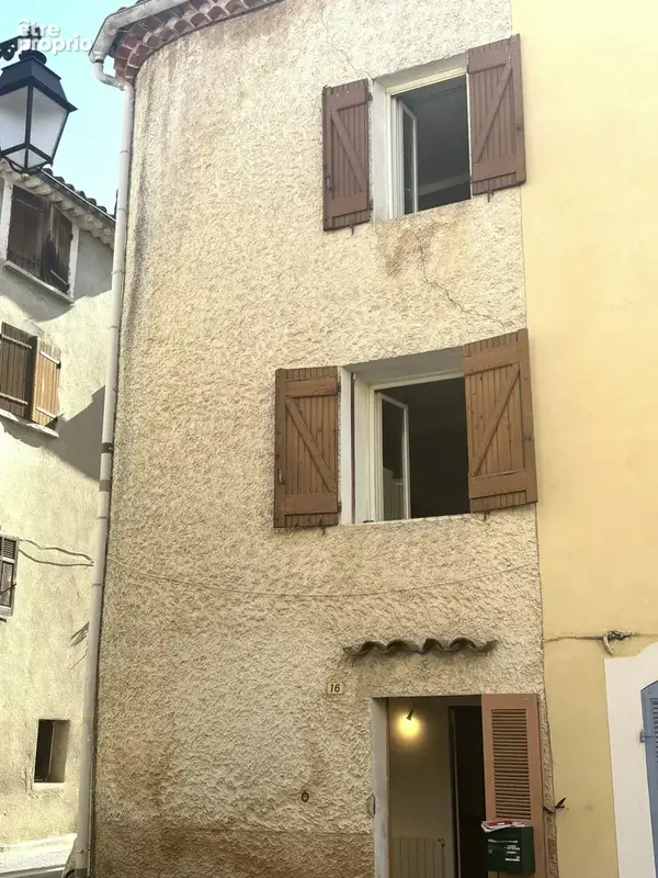 Maison de village T3 à rénover   49 m2 - photo 1