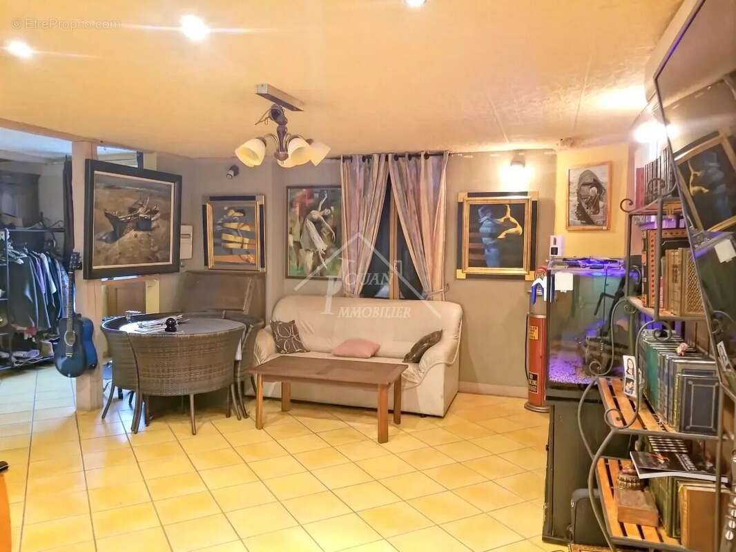 Maison à LUNEL-VIEL