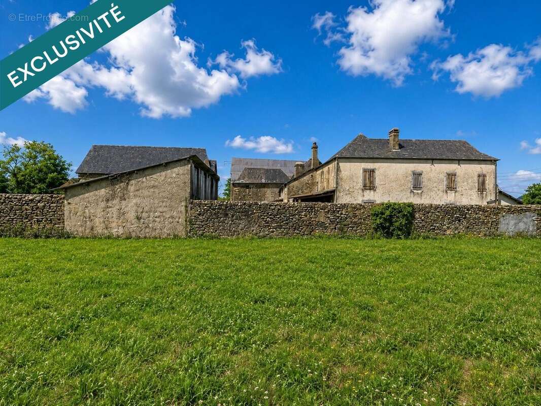 Maison 260 m² à Oloron-Sainte-Marie  - photo 3