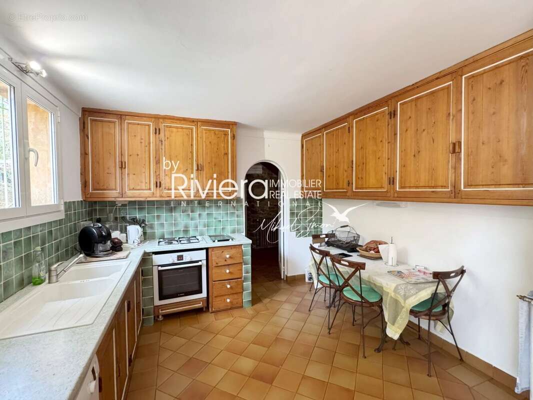 Propriété au charme provençal sur une parcelle de 2821m2 ave - photo 13