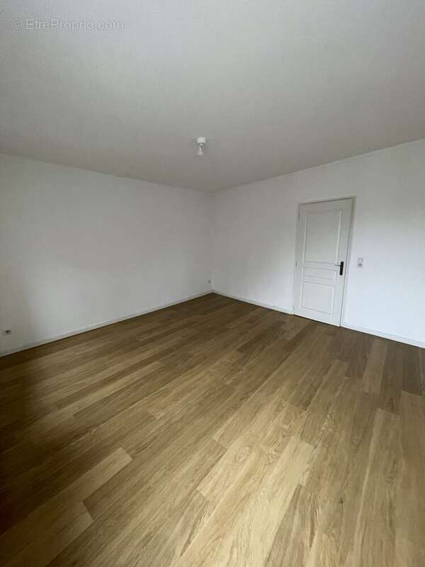 Maison à AULNOYE-AYMERIES