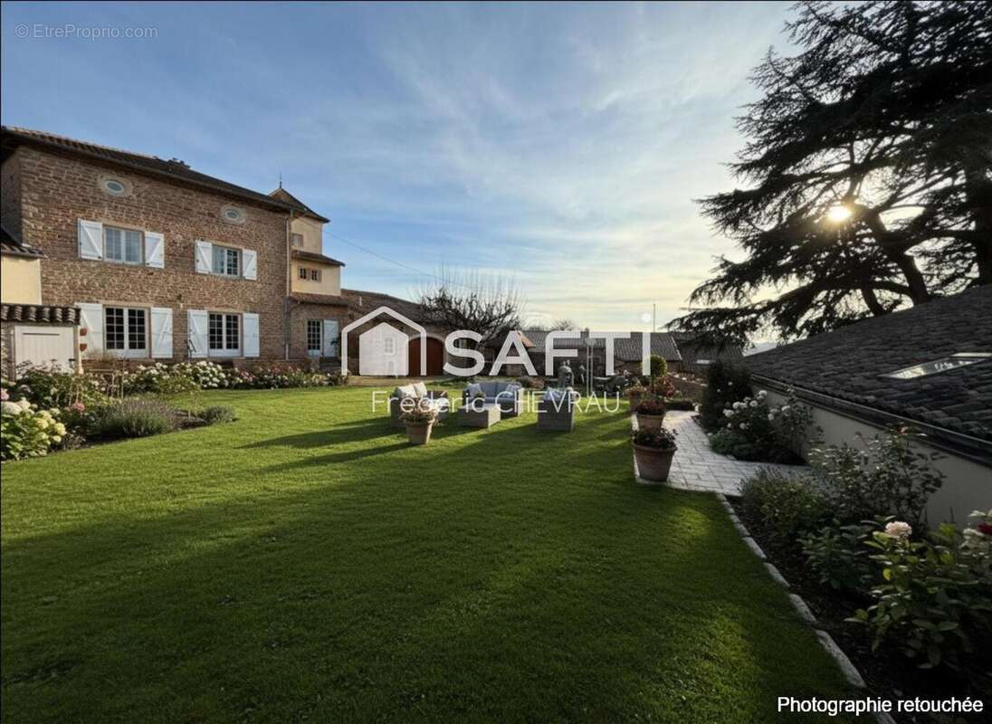 Photo 2 - Maison à CHARNAY-LES-MACON