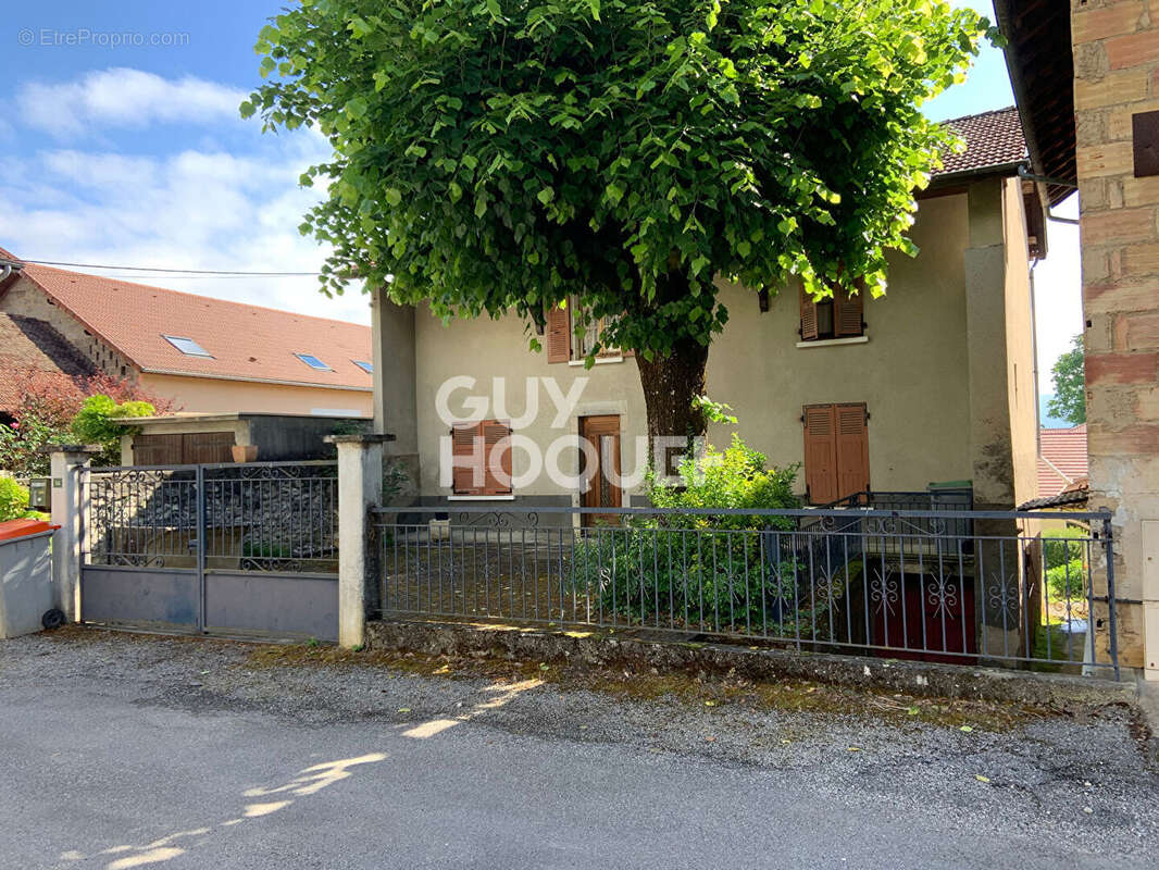 Maison à CHAPAREILLAN