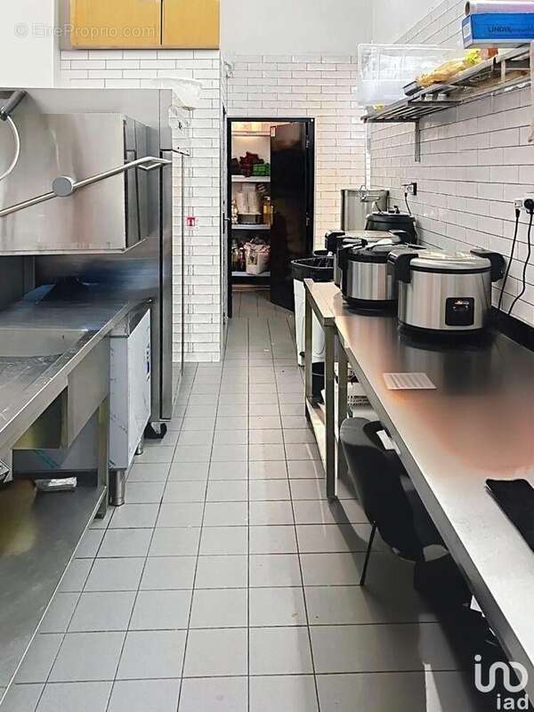 Photo 9 - Commerce à NANTERRE