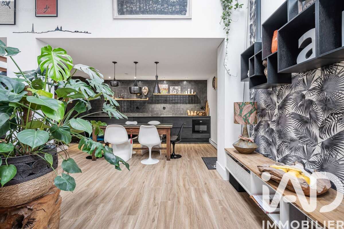 Photo 9 - Commerce à NANTERRE