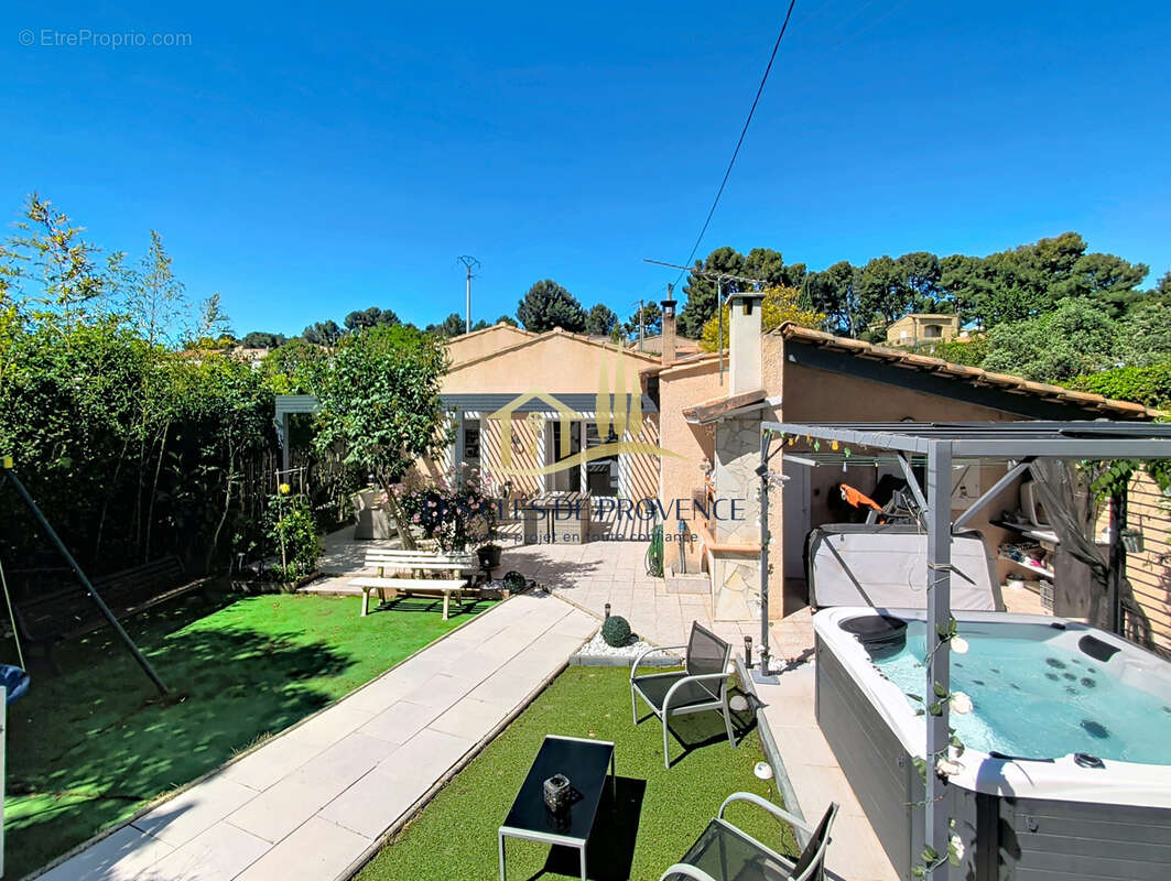 Maison à ROGNAC
