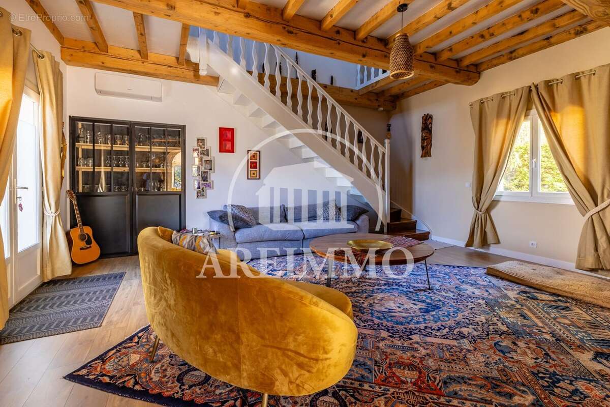 Maison 228 m² à Brissac  - photo 8