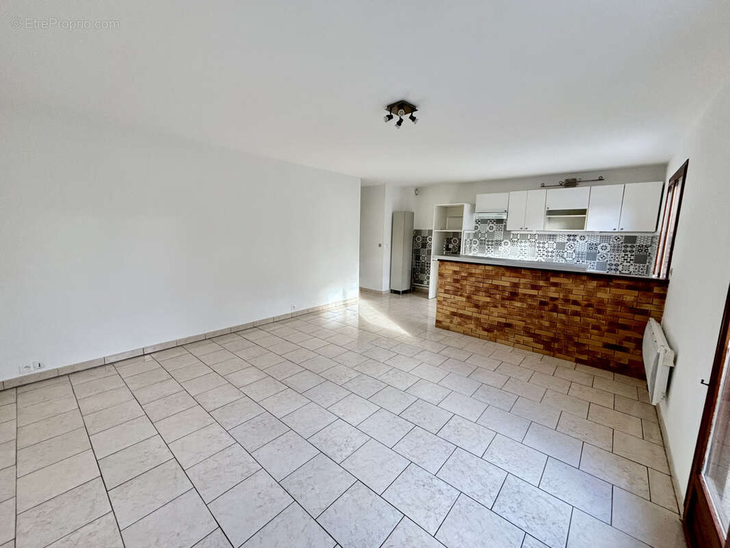 Appartement type F2 - RDJ avec garage - photo 2