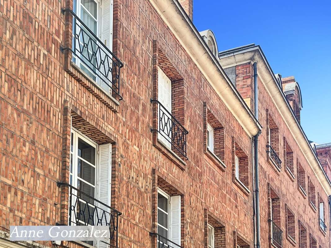 ORLEANS proche rue Royale, à vendre superbe Appartement T4 entièrment rénové dans belle petite copropriété avec peu de charges e - photo 12